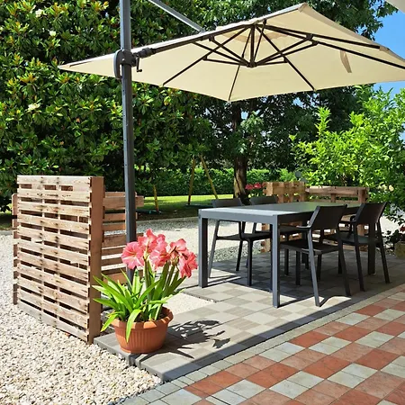 Borgo Barucchella Guest house *